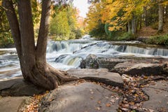 El enlace de la parte superior cae en otoño Península superior de Michigan Fotografía de archivo El enlace de la parte superior cae en otoño Península superior de Michigan Fotografía de archivo