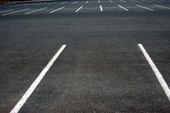 El estacionamiento vacío foto de archivo libre de regalías El estacionamiento vacío foto de archivo libre de regalías