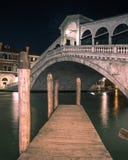 El puente del Rialto en Venecia Italia fotos de archivo El puente del Rialto en Venecia Italia fotos de archivo