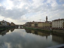 El r?o Arno en Florencia imagenes de archivo El r?o Arno en Florencia imagenes de archivo