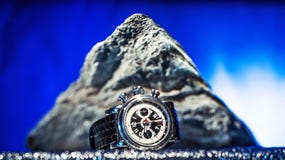 El reloj de los hombres foto de archivo El reloj de los hombres foto de archivo