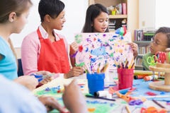Elementary school pupil in art class royalty free stock photography Elementary school pupil in art class royalty free stock photography
