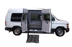 Elevatore di sedia a rotelle del Step Van Handicap isolato
