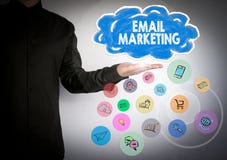 Emailmarknadsföringsaffärsidé Moln- och applikationprogramvarusymboler vektor illustrationer Emailmarknadsföringsaffärsidé Moln- och applikationprogramvarusymboler vektor illustrationer