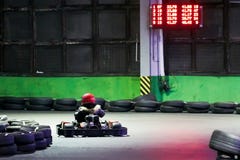 Emballage de kart d'enfants photographie stock libre de droits Emballage de kart d'enfants photographie stock libre de droits