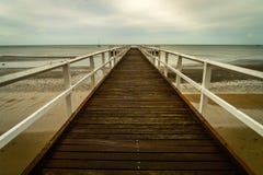 Embarcadero de Torquay en la bahía de Hervey en Queensland, Australia fotografía de archivo libre de regalías Embarcadero de Torquay en la bahía de Hervey en Queensland, Australia fotografía de archivo libre de regalías
