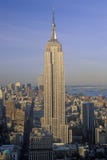Empire State Building på soluppgång, New York City, NY arkivfoton Empire State Building på soluppgång, New York City, NY arkivfoton
