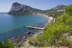 En liten fjärd på den Black Sea kusten Krim royaltyfria foton En liten fjärd på den Black Sea kusten Krim royaltyfria foton