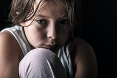 Enfant triste photo libre de droits Enfant triste photo libre de droits