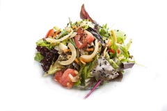 Ensalada con el calamar, el tomate y las zanahorias con la salsa de la ostra fotos de archivo Ensalada con el calamar, el tomate y las zanahorias con la salsa de la ostra fotos de archivo