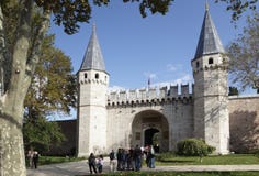 Entrata al palazzo di Topkapi a Costantinopoli fotografia stock libera da diritti Entrata al palazzo di Topkapi a Costantinopoli fotografia stock libera da diritti