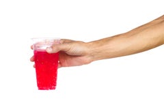 Entregue a água vermelha congelada terra arrendada isolada no trajeto de grampeamento branco do fundo foto de stock Entregue a água vermelha congelada terra arrendada isolada no trajeto de grampeamento branco do fundo foto de stock