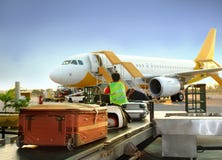 Equipaje que dirige en aeropuerto imágenes de archivo libres de regalías Equipaje que dirige en aeropuerto imágenes de archivo libres de regalías