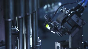 Equipamento ótico industrial Parte da linha de controle farmacêutica da qualidade vídeos de arquivo Equipamento ótico industrial Parte da linha de controle farmacêutica da qualidade vídeos de arquivo