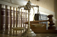 Escalas mazo del `s de la justicia y del juez Escalas mazo del `s de la justicia y del juez
