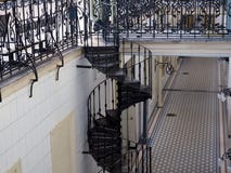 Escalier spiralé en métal photos libres de droits Escalier spiralé en métal photos libres de droits