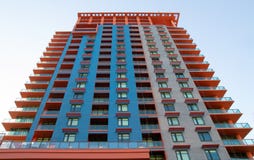 Escritório empresarial e prédio de apartamentos modernos fotos de stock Escritório empresarial e prédio de apartamentos modernos fotos de stock