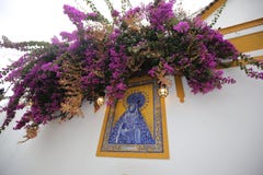 españa Artículos de la decoración Flores recorridos Imágenes de tejas fotos de archivo libres de regalías españa Artículos de la decoración Flores recorridos Imágenes de tejas fotos de archivo libres de regalías