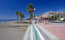 estepona παραλιών περίπατος αμμώδ&e στοκ φωτογραφία με δικαίωμα ελεύθερης χρήσης estepona παραλιών περίπατος αμμώδ&e στοκ φωτογραφία με δικαίωμα ελεύθερης χρήσης