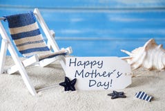 Etiqueta del verano con la silla de cubierta y el día de madres feliz del texto fotos de archivo libres de regalías Etiqueta del verano con la silla de cubierta y el día de madres feliz del texto fotos de archivo libres de regalías