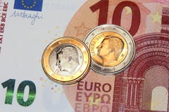 1 euro, konung felipe för euro 2 ii 2015 mynt arkivfoto 1 euro, konung felipe för euro 2 ii 2015 mynt arkivfoto