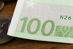 100 euro note ed immagini delle monete fotografia stock 100 euro note ed immagini delle monete fotografia stock