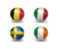 Eurogrupp E fotboll klumpa ihop sig med nationsflaggor av Belgien, Italien, Sverige, Irland stock illustrationer Eurogrupp E fotboll klumpa ihop sig med nationsflaggor av Belgien, Italien, Sverige, Irland stock illustrationer