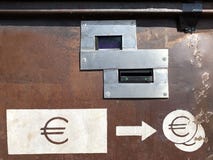 Europapiergeldaustauschmaschine stockfotos Europapiergeldaustauschmaschine stockfotos