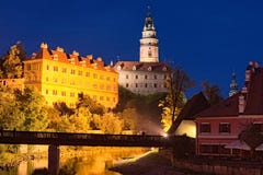 Evening View Of Cesky Krumlov Castle, Castle Tower And Vltava River. Czech Republic Stock Photo