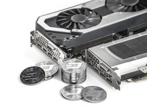 Exploitation de Dashcoin Utilisant les cartes vidéo puissantes pour extraire et gagner des cryptocurrencies illustration de vecteur Exploitation de Dashcoin Utilisant les cartes vidéo puissantes pour extraire et gagner des cryptocurrencies illustration de vecteur