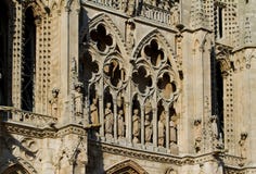 Fachada principal de la catedral de Burgos. España imagen de archivo Fachada principal de la catedral de Burgos. España imagen de archivo
