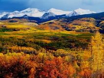 Fall-Berge lizenzfreies stockbild Fall-Berge lizenzfreies stockbild