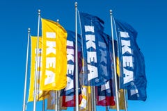 Falowanie Ikea oznakuje flagi zdjęcie royalty free Falowanie Ikea oznakuje flagi zdjęcie royalty free