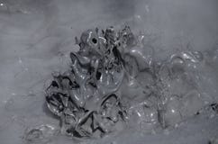 Fango de ebullición caliente en la fumarola dentro del cráter del volcán activo Imágenes de archivo libres de regalías Fango de ebullición caliente en la fumarola dentro del cráter del volcán activo Imágenes de archivo libres de regalías