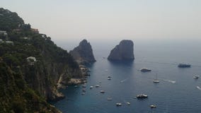 Faraglioni van Capri stock foto Faraglioni van Capri stock foto