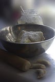 farinha, branco, massa, fundo, cozimento, caseiro, vidro, alimento, saudável, bacia, colher, frasco, orgânico, saboroso, ingredie fotos de stock farinha, branco, massa, fundo, cozimento, caseiro, vidro, alimento, saudável, bacia, colher, frasco, orgânico, saboroso, ingredie fotos de stock