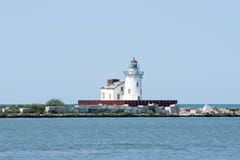 Faro del oeste de Pierhead del puerto de Cleveland imagen de archivo Faro del oeste de Pierhead del puerto de Cleveland imagen de archivo