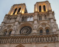 Fassade Notre Dame in Paris lizenzfreies stockfoto Fassade Notre Dame in Paris lizenzfreies stockfoto