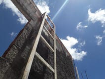 Faveladak in Recife met duidelijke hemel en wolk stock afbeelding Faveladak in Recife met duidelijke hemel en wolk stock afbeelding