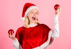 Favorit- tidårsjul Klädersanta för flickan firar den lyckliga dräkten bakgrund för dekoren för julhållbollen rosa glatt royaltyfria foton Favorit- tidårsjul Klädersanta för flickan firar den lyckliga dräkten bakgrund för dekoren för julhållbollen rosa glatt royaltyfria foton