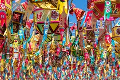 Feche acima a vista em muitas de lanternas de papel bonitas para o festival para comemorar o anivers?rio da Buda em Coreia do Sul fotografia de stock Feche acima a vista em muitas de lanternas de papel bonitas para o festival para comemorar o anivers?rio da Buda em Coreia do Sul fotografia de stock