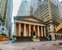 Federacyjny Hall Krajowy pomnik na Wall Street w Nowy Jork zdjęcia stock Federacyjny Hall Krajowy pomnik na Wall Street w Nowy Jork zdjęcia stock