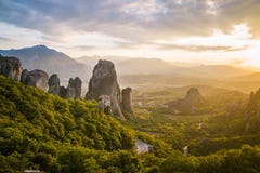 Felsen-Klippen von Meteora Griechenland stockfotos Felsen-Klippen von Meteora Griechenland stockfotos