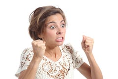 Femme folle fâchée avec l'expression de rage