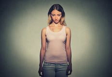 Femme peu sûre timide triste photos stock Femme peu sûre timide triste photos stock