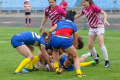 Femmes Sevens de l'Europe de rugby image stock Femmes Sevens de l'Europe de rugby image stock