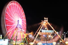 Ferris Wheel At Night immagine stock Ferris Wheel At Night immagine stock