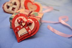 Festmåltidst-valentin gåva för förälskelse för passion för hjärta för festlighet för vänner för dag röd fotografering för bildbyråer Festmåltidst-valentin gåva för förälskelse för passion för hjärta för festlighet för vänner för dag röd fotografering för bildbyråer