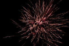 Feuerwerke laufen den schwarzen Himmel, Gruß ein stockfoto Feuerwerke laufen den schwarzen Himmel, Gruß ein stockfoto