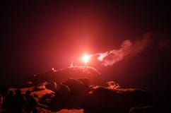 Feuerwerke mitten in einer abenteuerlichen Nacht stockbilder Feuerwerke mitten in einer abenteuerlichen Nacht stockbilder